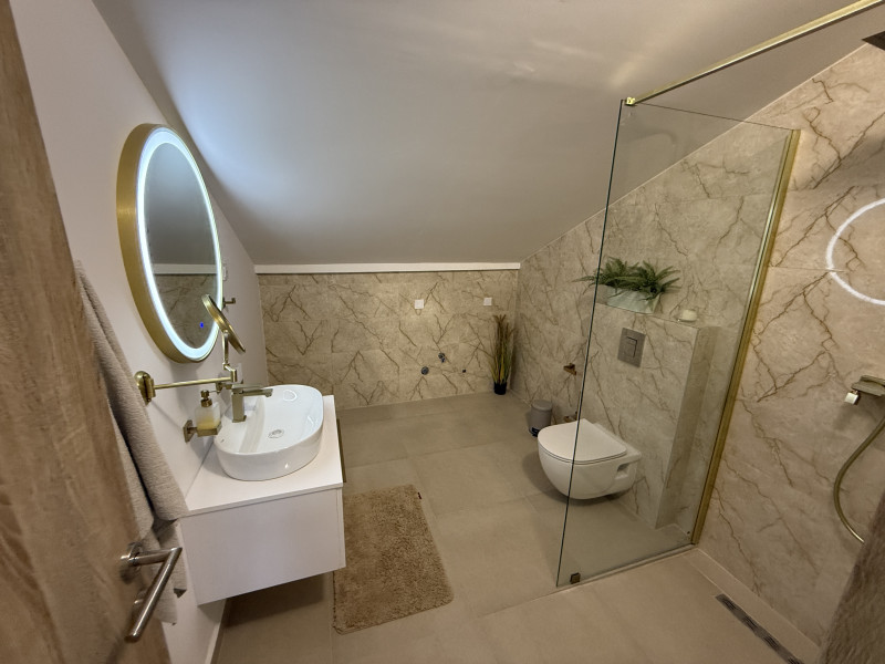 Kuca u centru Herceg Novog Stari grad kod Kanli Kule