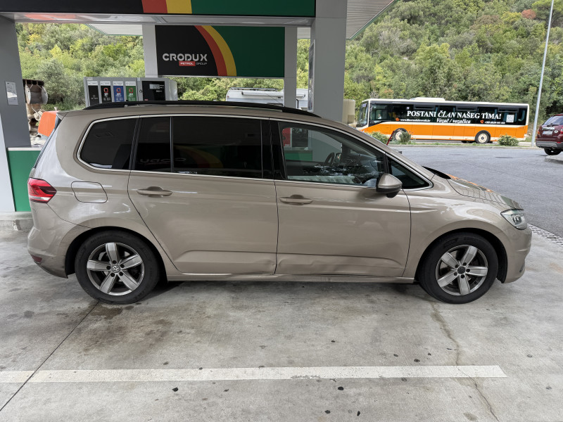 Touran iz 2019 sa 7 sjedista samo 7000 eura