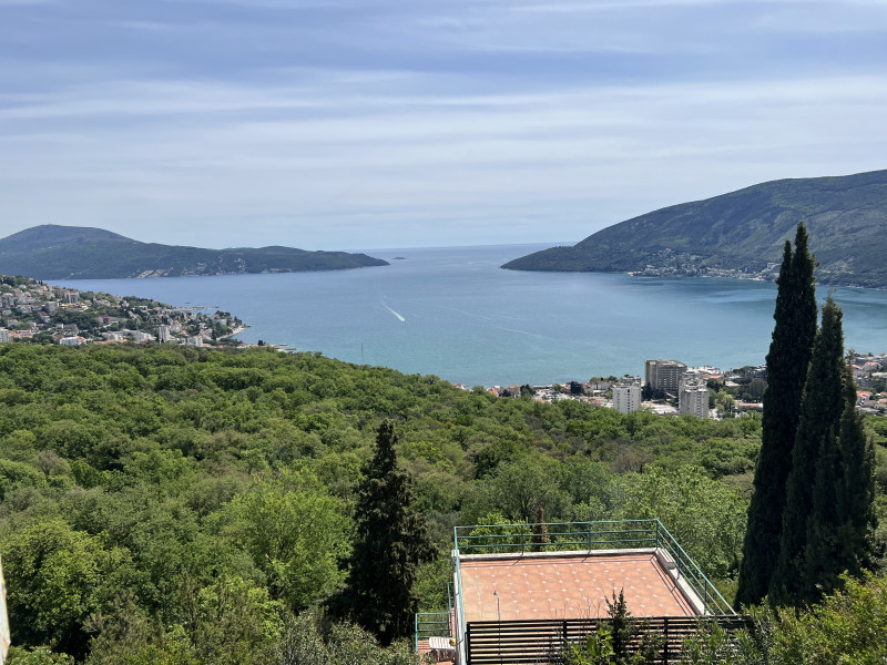 Kuca na Suscepanu sa pogledom na more