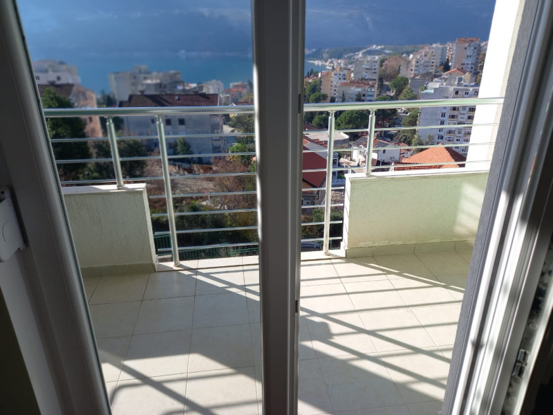 Dvoiposoban stan Herceg novi 56 m2