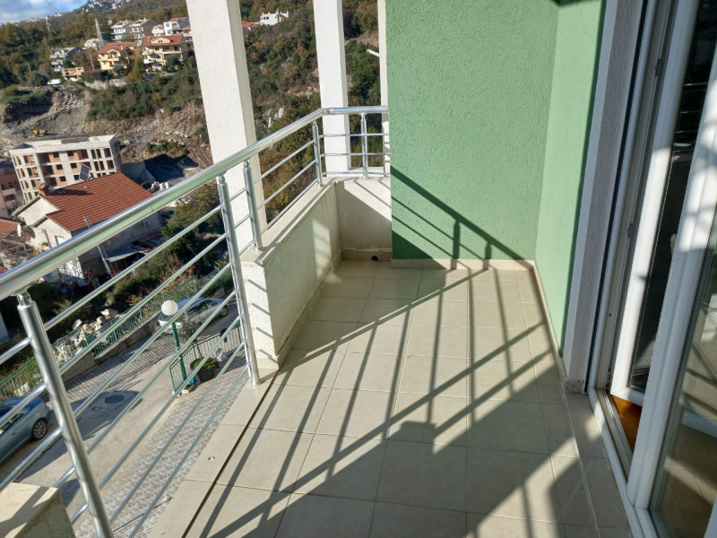 Dvoiposoban stan Herceg novi 56 m2