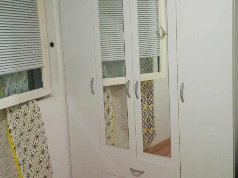Trosoban stan blizu mora 180000
